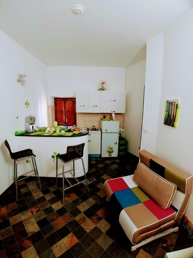 Planet Rooms Бронте Экстерьер фото